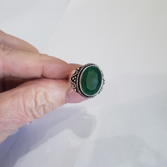 Handmade Green Onyx Gemstone Silver Vintage Antique Ring - Picture 13 of 13